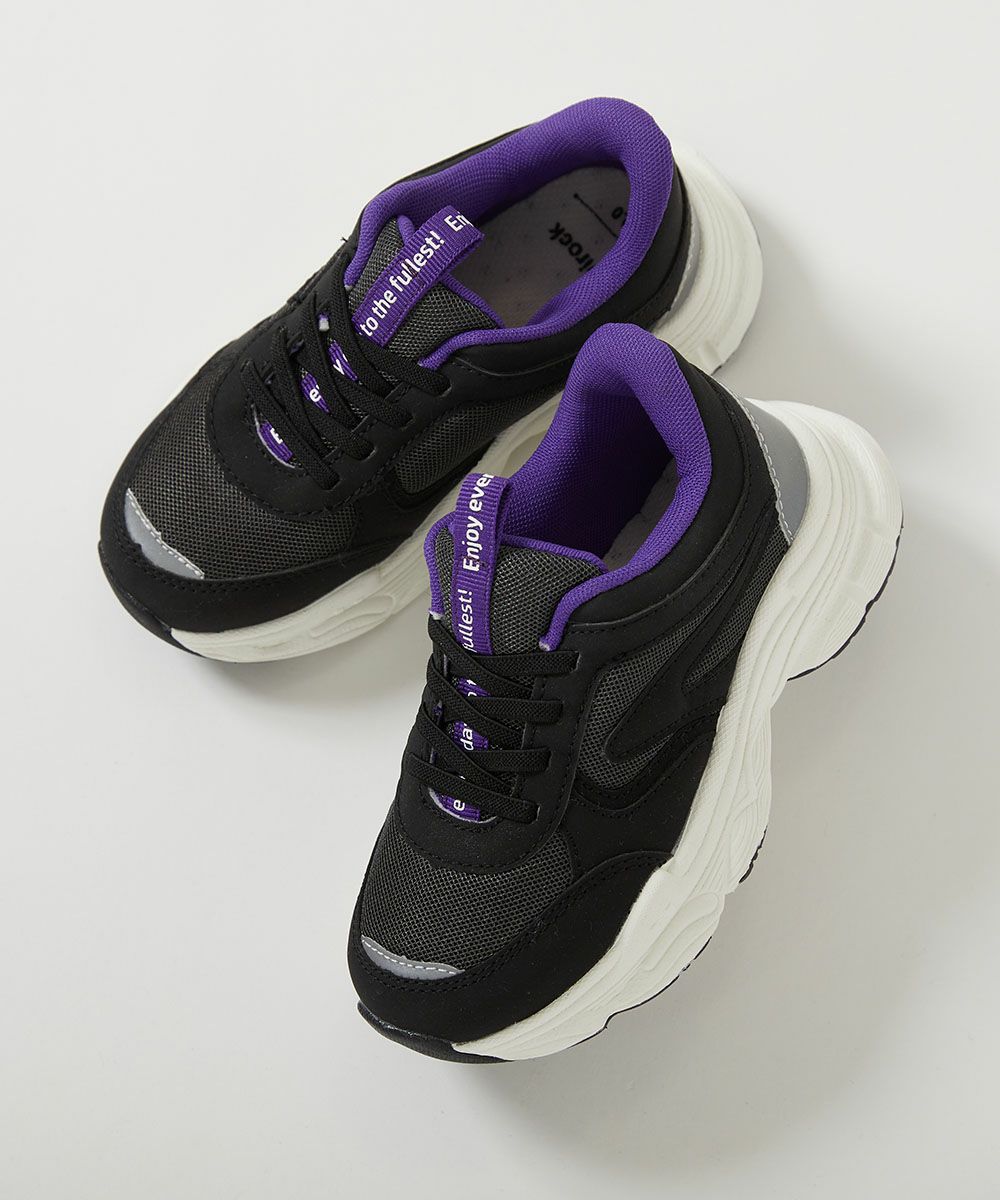 23%OFF】【みんつく】手を使わず立ったまま履ける 軽量 防水スニーカー